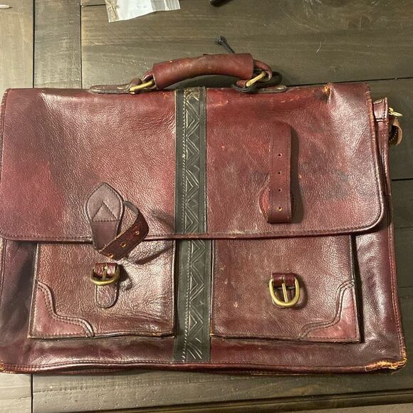 Vintage leather messenger bag great condition